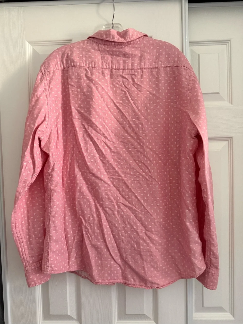 2 Men’s Banana Republic Shirts - SIZE L - blue chambray and pink